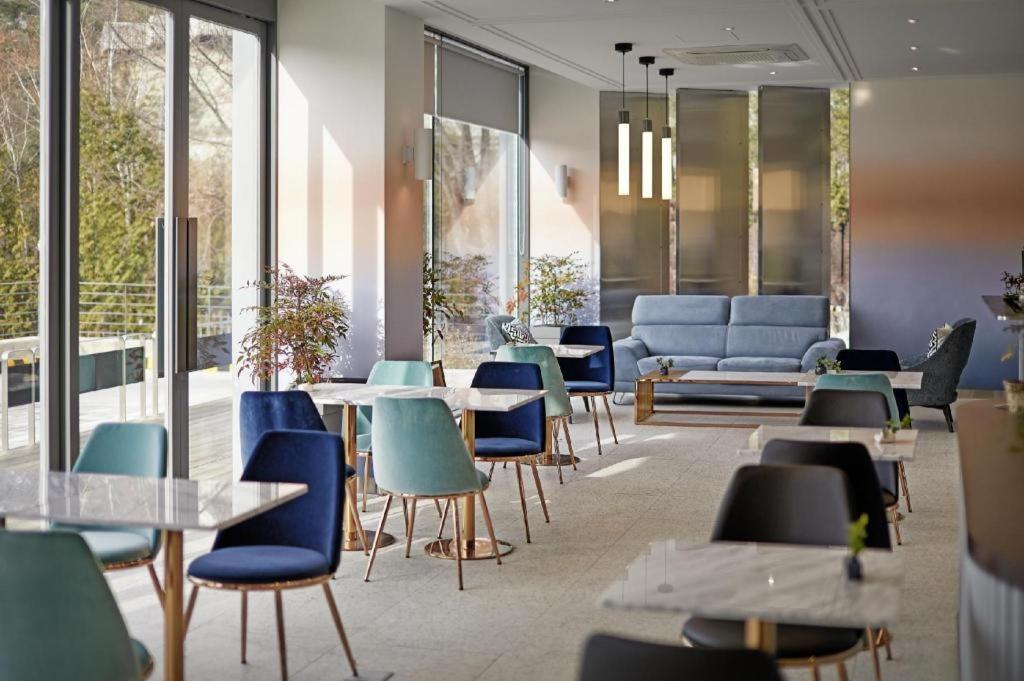 Hotel Haus 加平 外观 照片