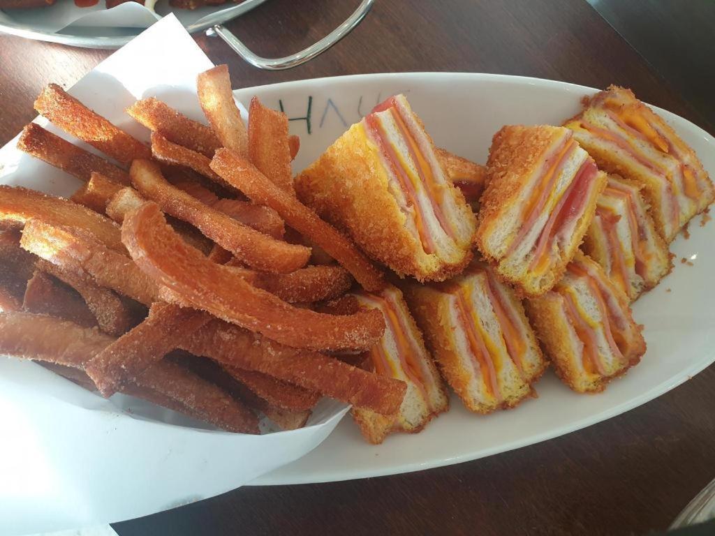Hotel Haus 加平 外观 照片