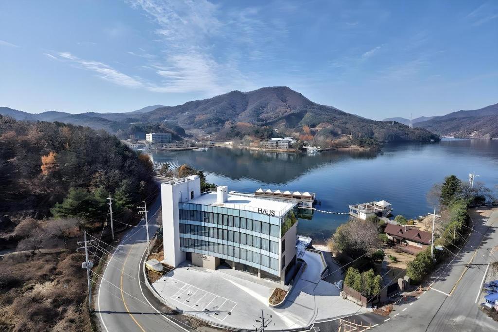 Hotel Haus 加平 外观 照片