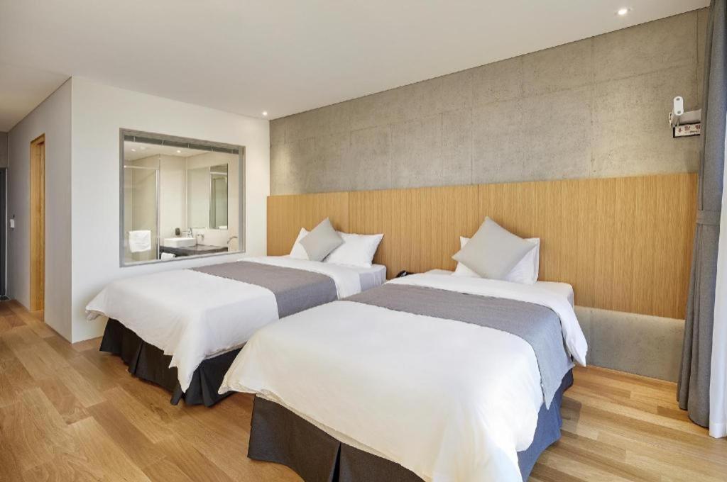 Hotel Haus 加平 外观 照片