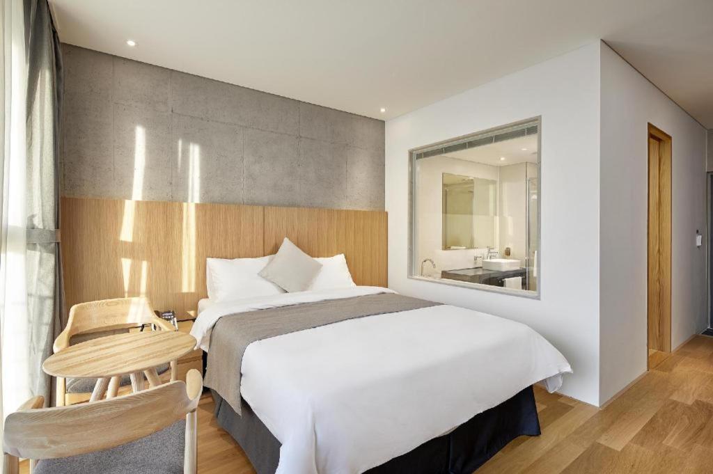 Hotel Haus 加平 外观 照片
